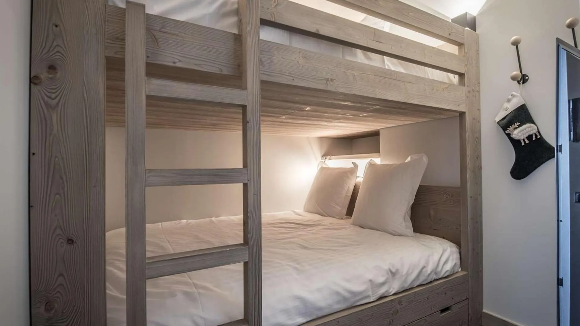דירה Appartement 76M², 6-7 Pers, Courchevel Village, Pied Des Pistes, Centre, Balcon, Spa, Parking, Wi-Fi. - Fr-1-631-202